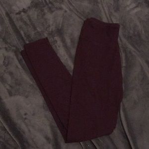 Maroon aerie leggings